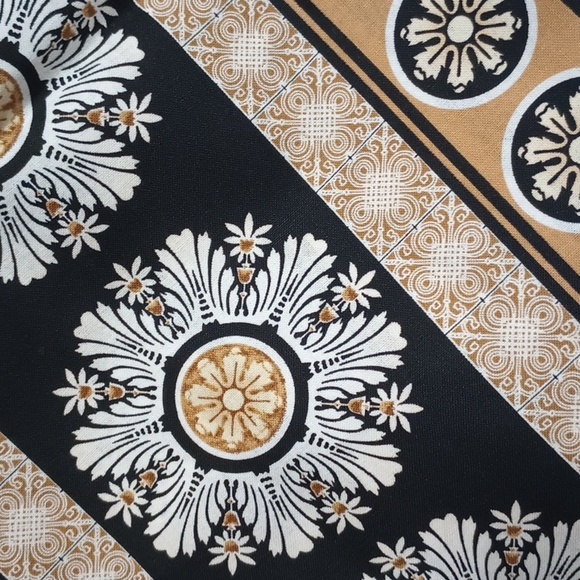 1⅛ yd. Tan & Blk. Cotton Fabric - Picture 3 of 4